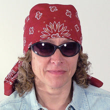 Load image into Gallery viewer, Burgundy/Gold Glitter Paisley Skulldana®